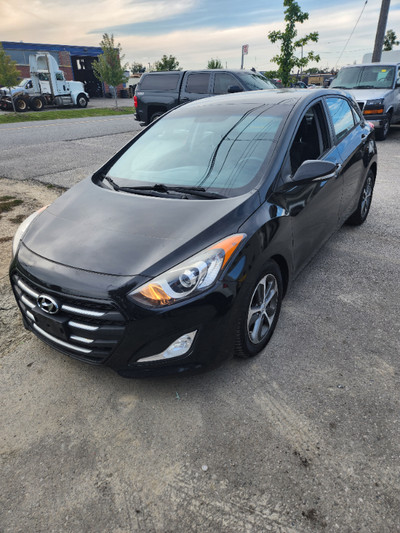 2016 hyundai elantra GT GLS/ Backup Cam/ push Start