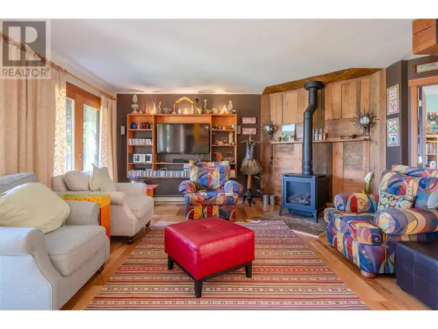 830 Three Mile Road Penticton, British Columbia in Houses for Sale in Penticton - Image 28