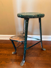 Vintage Country Kitchen Step Stool