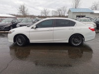 • Power_Steering • Power_Brakes • Power_Windows • Power_Seat • Power_Mirrors • Power_Locks • Air_Con... (image 1)