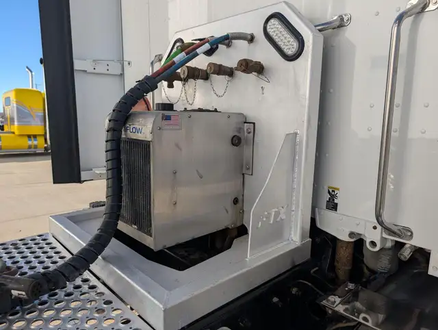 2022 KENWORTH T880 in Heavy Trucks in Moose Jaw - Image 14