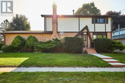 Welcome to this beautifully maintained 3-bedroom, 3-bathroom home in the heart of town, where comfor...