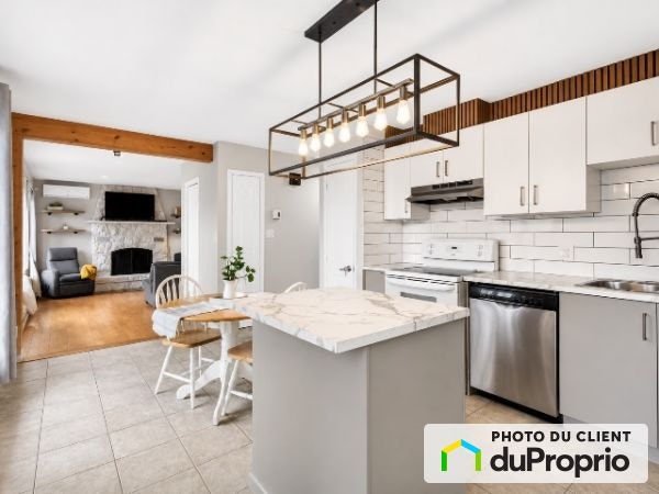 $364,900 - Bungalow for sale in St-Apollinaire — photo 2