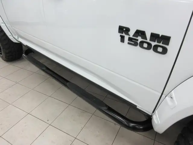 RAM 1500 CLASSIC 2023 V6 3.6L 4X4 CREW-CAB BOITE 5'7 in Cars & Trucks in Lévis - Image 12