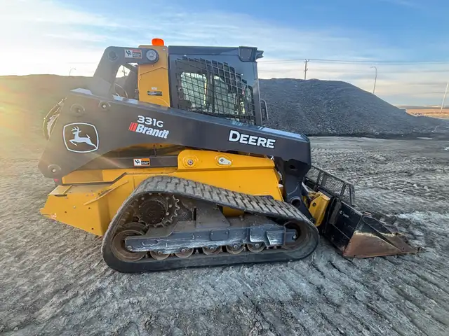 2024 John Deere 331G with 930 Hours in Heavy Equipment in Calgary - Image 6