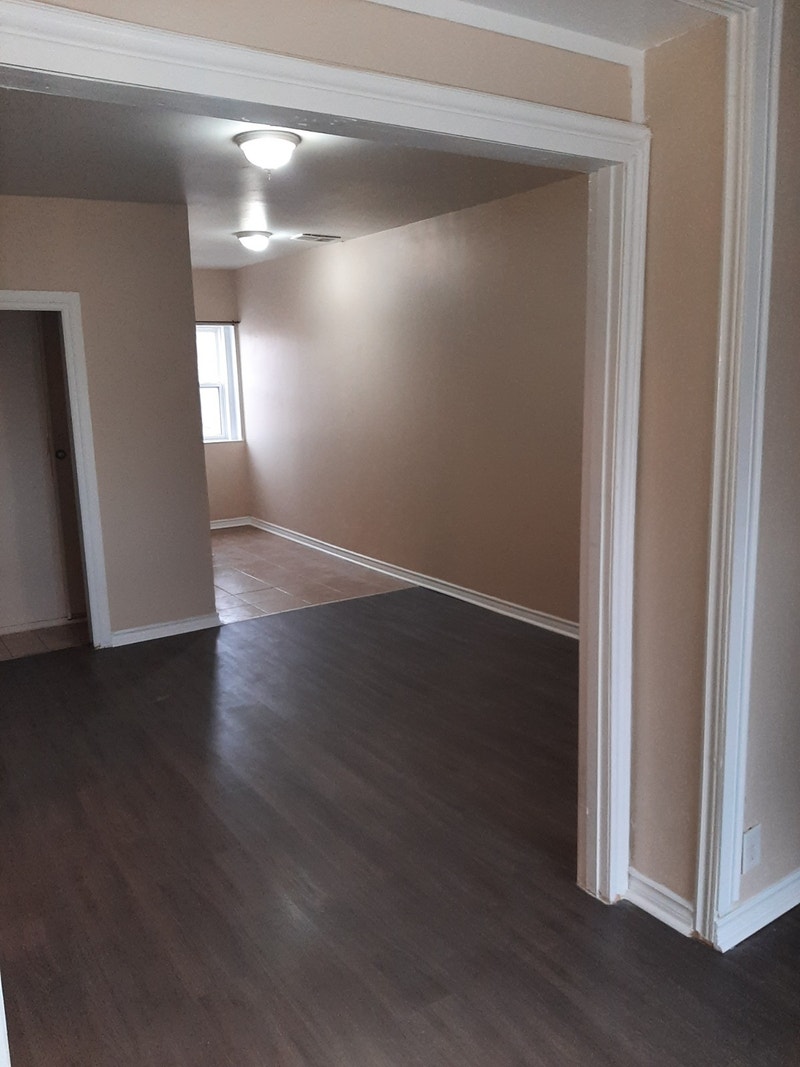 BEAUTIFUL 1 BEDROOM APARTMENT IN BELLEVILLE (UTILITIES INCLUDED) Long