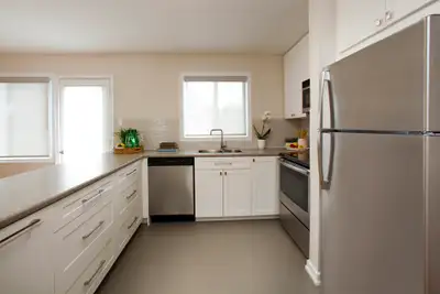 3 BEDROOM TOWHOUSE FOR RENT IN BARRIE! BRIGHT AND SPACIOUS! Realstar's Tamarack Woods is a family-fr...