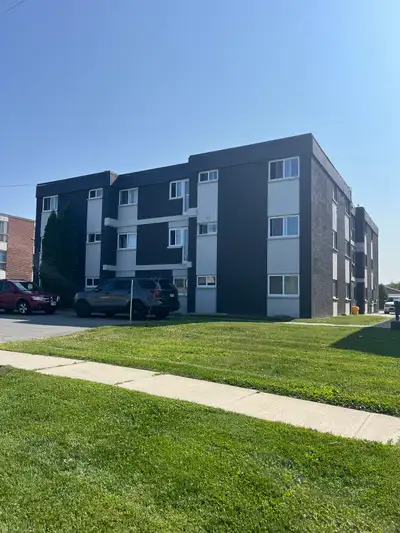 Suite Amenities Multi-family unit About 15-unit apartment building in a desirable residential south...