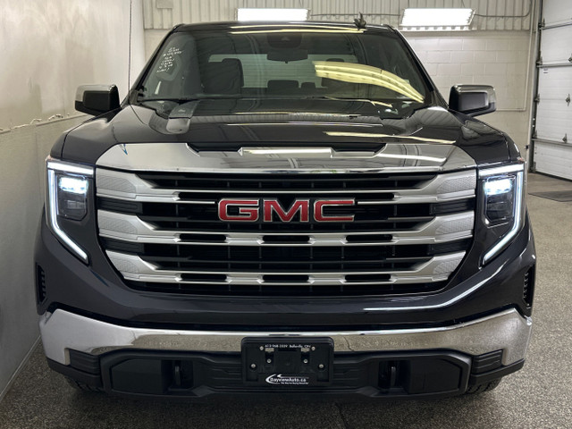 2023 GMC Sierra 1500 SLE SLE/CREW/4WD/5.3 V8/NAVI/GM LEASE, M... in Cars & Trucks in Belleville - Image 3