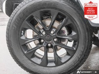 New Price! Odometer is 10286 kilometers below market average! Bright White Clearcoat 2023 Jeep Wrang... (image 8)