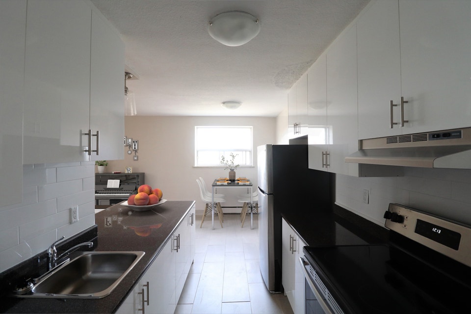 2 BEDROOM APARTMENTS AVAILABLE IN BURLINGTON 2