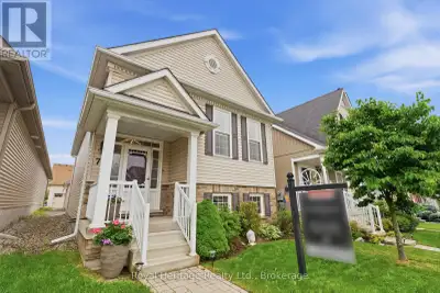 Welcome to 78 Greenaway Circle, a beautifully renovated raised bungalow offering the perfect blend o...