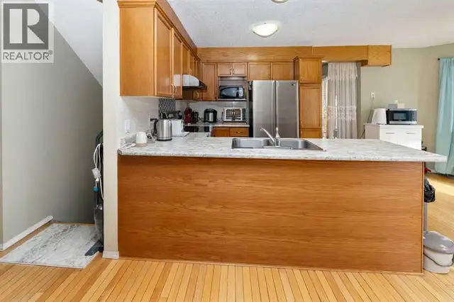 63 Hawkmount Green NW Calgary, Alberta in Houses for Sale in Calgary - Image 16