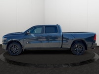 This 2026 RAM 1500 SPORT CREW CAB 4X4 has the following options Cloth/Vinyl Bucket Seats, Remote Sta... (image 1)