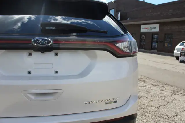 2018 Ford Edge Titanium AWD606845959102812166