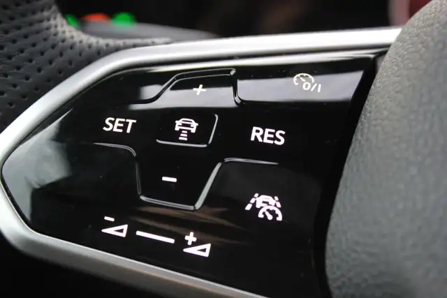 2022 Volkswagen Golf GTI Autobahn Auto for sale in Cars & Trucks in Comox / Courtenay / Cumberland - Image 24