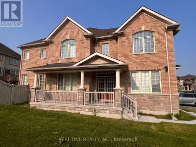 2 KENNETH ROGERS CRESCENT East Gwillimbury (Holland Landing), On