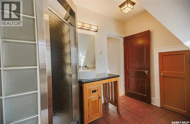 718 Saskatchewan CRESCENT E Saskatoon, Saskatchewan in Houses for Sale in Saskatoon - Image 19