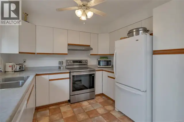 755 Kit Cres Campbell River, British Columbia in Houses for Sale in Campbell River - Image 14