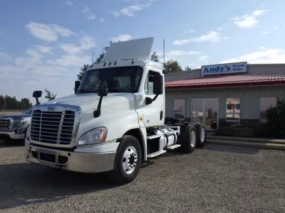Welcome to Andy's Truck Sales. 2019 FREIGHTLINER CASCADIA DAY CAB TRACTOR #2586 WHITE 586,400 KM 14,...