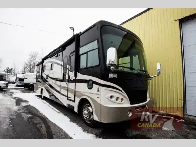 Please Call Us At 613.851.7326 with any questions? Freightliner Chassis Quad Slide Allegro w/Rear Qu...