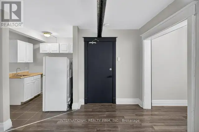 2 - 109 BALSAM AVENUE S Hamilton (Stipley), Ontario in Long Term Rentals in Hamilton - Image 7