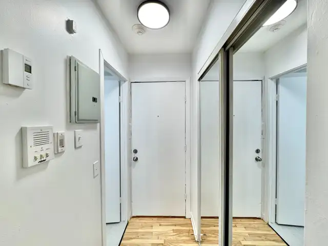3 et demi - Hochelaga - Électros + eau chaude - 1 min du Métro in Long Term Rentals in City of Montréal - Image 10