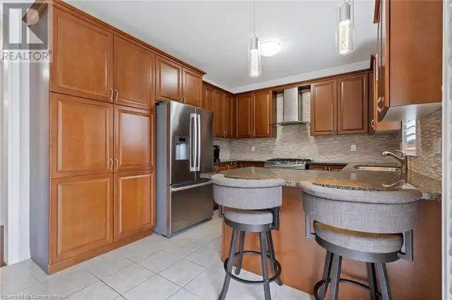 22 INTERLACKEN DRIVE Brampton, Ontario in Houses for Sale in Mississauga / Peel Region - Image 14