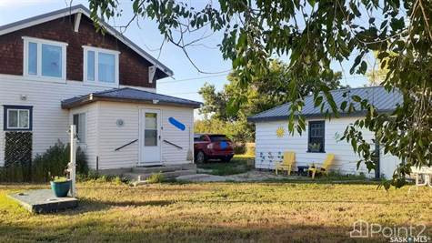 132 Railway AVENUE in Houses for Sale in Swift Current