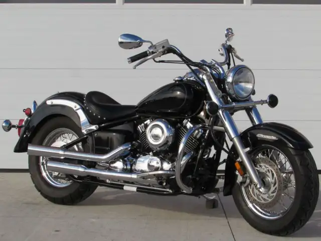 2009 Yamaha V-Star 650 Classic in Sport Bikes in Leamington - Image 2