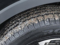 * 8-speed automatic transmission with Tiptronic 4MOTION * Front fog lights with static cornering lig... (image 9)