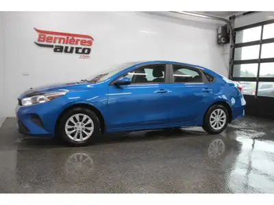 Garantie Kia jusqu'au 20 octobre 2027 ou 100 000km . Kia Forte LX 2023 avec moteur 2.0L developpant...
