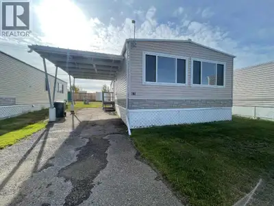 Make your move to cost effective living at Lloydminster Village. This is a move in ready unit with n...