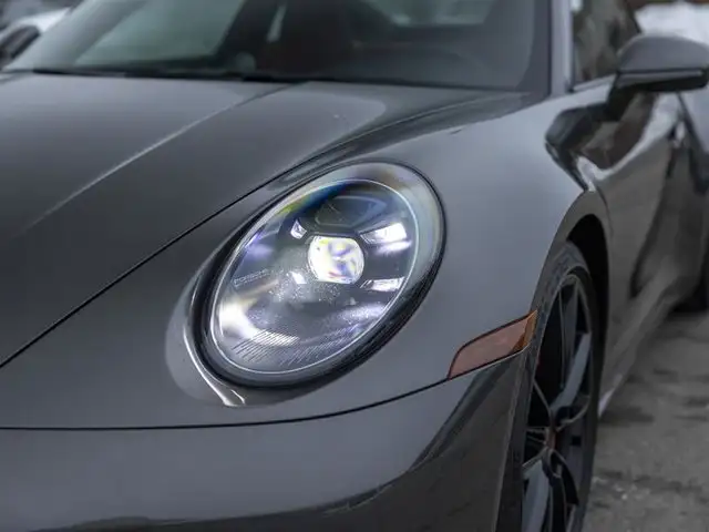 2024 Porsche 911 Carrera 4S in Cars & Trucks in London - Image 8