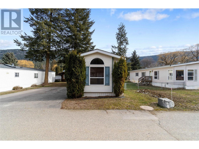 2930 Brown Road SW Unit# 41 Salmon Arm, British Columbia in Houses for Sale in Vernon - Image 2