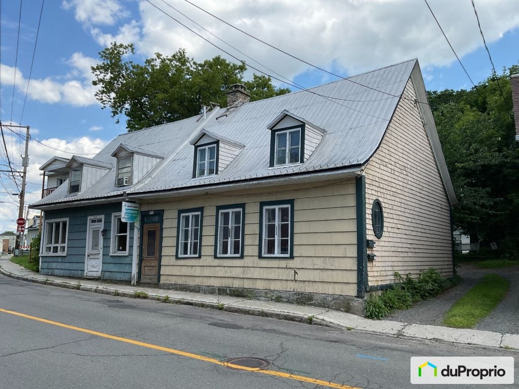 $447,700 - Duplex for sale in Levis — photo 1