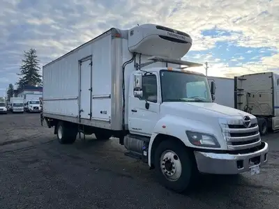 2020 HINO TRUCK 338;Medium Duty Trucks - VAN-REEFER Penske Location 9558 189TH STREET SURREY BC V4N...
