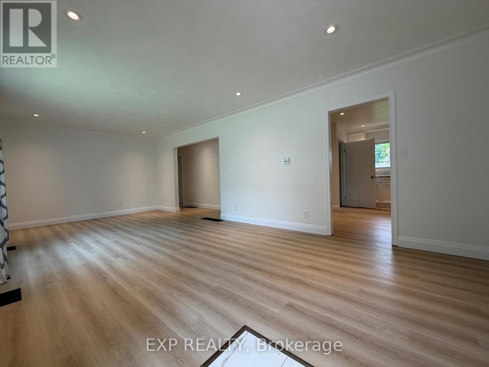 29 PUSEY BOULEVARD Brantford, Ontario 2