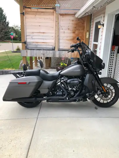 2019 Harley Street Glide Special [FLHXS]- Fully Loaded Tastefully Upgraded 34,900-Located in Innisfa...