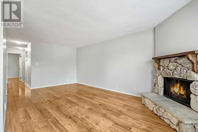 4304 70 Street NW Calgary, Alberta62865714935553123