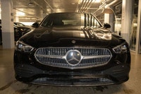 This Mercedes-Benz C300W4 has a dependable Intercooled Turbo Gas/Electric I-4 2.0 L/122 engine power... (image 2)