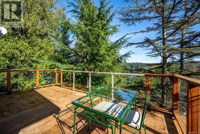 825 Austin Dr Cortes Island, British Columbia in Houses for Sale in Campbell River - Image 25