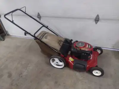 Tondeuse a gazon CRATSMAN 6.75 hp 22'' de coupe en excellente co, View more