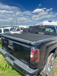 HARD TONNEAU COVER - 2018 SIERRA DENALI 1500 - 5'9'' Calgary Alberta Preview
