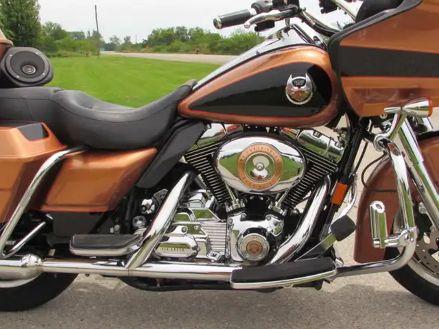 2008 Harley-Davidson FLTR Road Glide Low 49,000 KM Heated Grips, in Powerboats & Motorboats in Leamington - Image 8