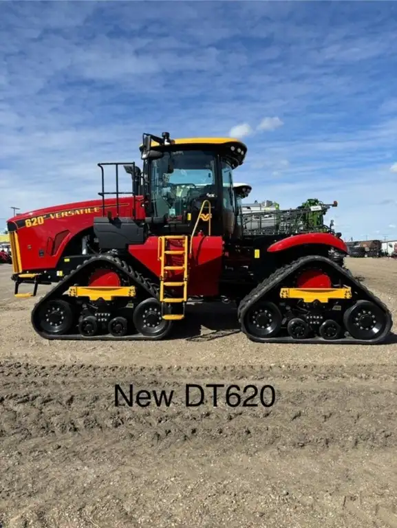 2025 Versatile DT620 in Farming Equipment in Swift Current - Image 2