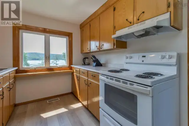 11703 Highway#7 Highway Aspen, Nova Scotia in Houses for Sale in New Glasgow - Image 8