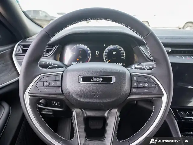 2026 Jeep Grand Cherokee L LIMITED | 4X4 | PANO | NAV | ALTITUDE in Cars & Trucks in Oakville / Halton Region - Image 12