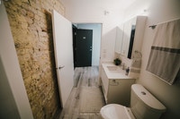 Studio apartment in historic exchange district building. Each pet-friendly unit includes a newly ren... (image 2)