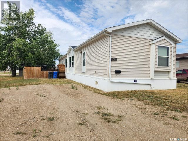 43 106 1st AVENUE SW Weyburn, Saskatchewan in Houses for Sale in Regina - Image 3